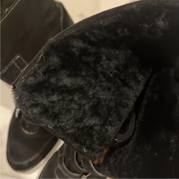 EUC: $189 SOFFT Suede Shearling-Lined Boots, Size 9.5 - Picture 6 of 11